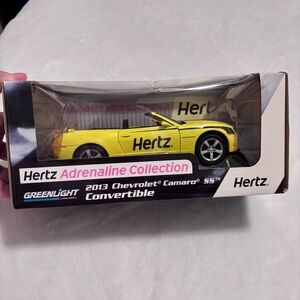GREENLIGHT Hertz Adrenaline Collection 2013 Chevy Camaro Convertible Model Car